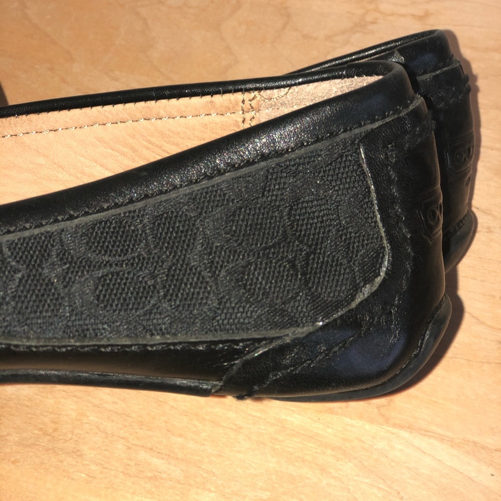Coach flats